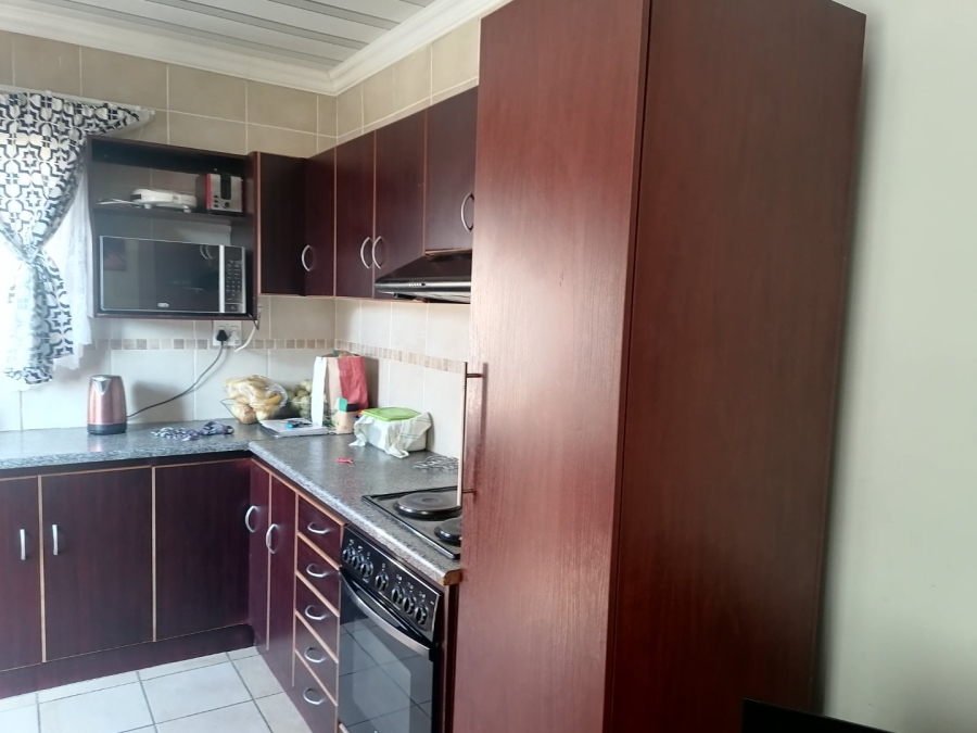 To Let 3 Bedroom Property for Rent in Vista Park Free State